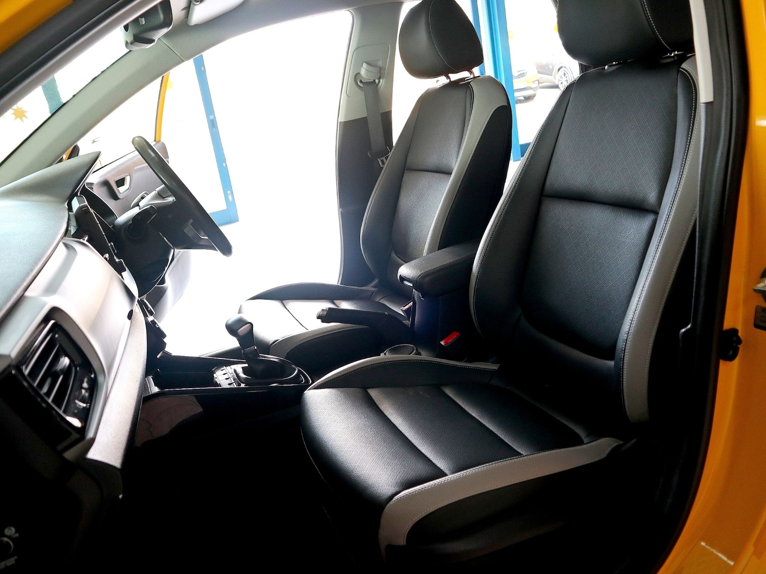 Used Kia Stonic 2020 for sale - 76107585: Photo 22