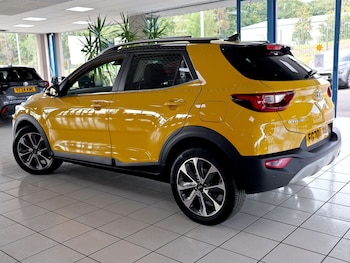 Used Kia Stonic 2020 for sale - 76107585: Photo 2