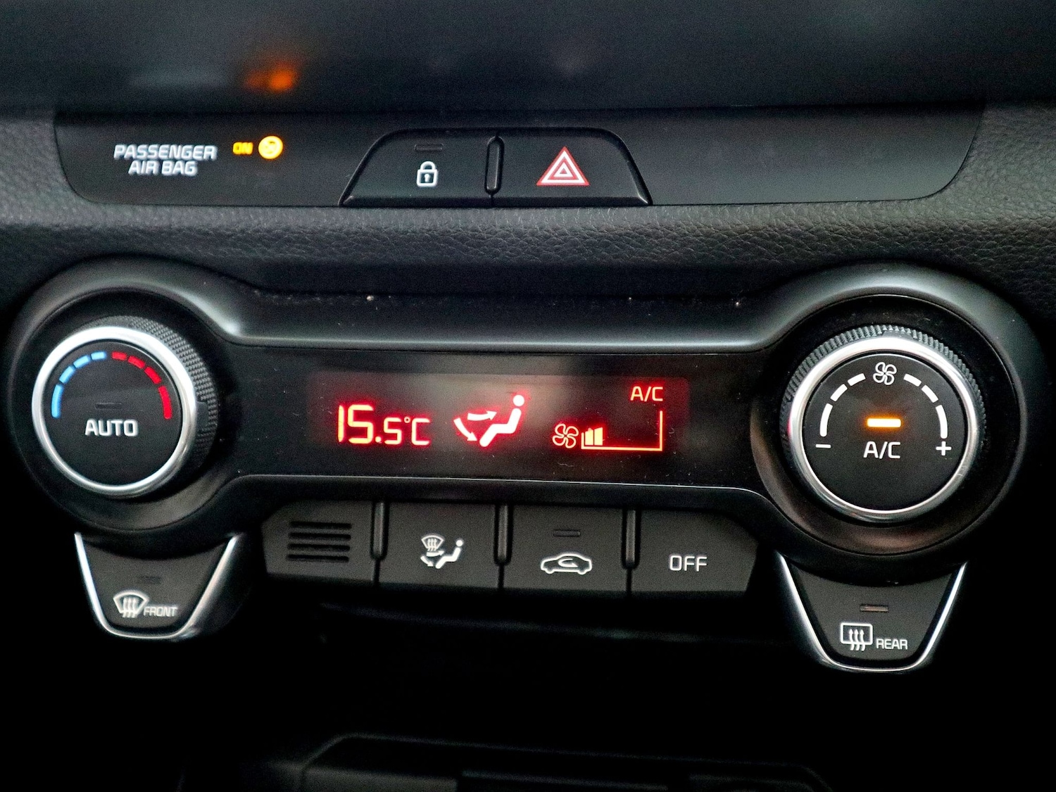 Used Kia Stonic 2020 for sale - 76107585: Photo 33