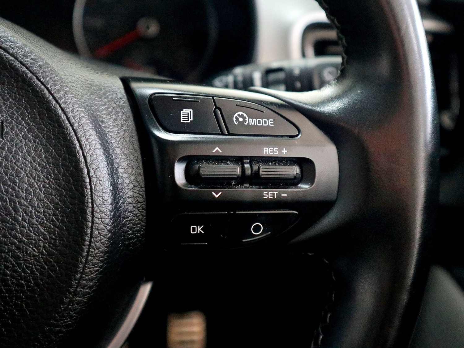 Used Kia Stonic 2020 for sale - 76107585: Photo 38