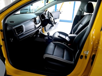 Used Kia Stonic 2020 for sale - 76107585: Photo 4