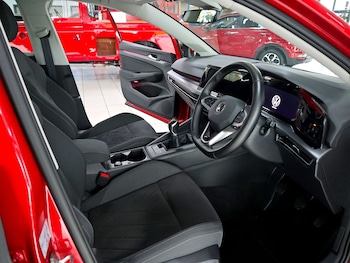 Used Volkswagen Golf 2021 for sale - 77008425: Photo