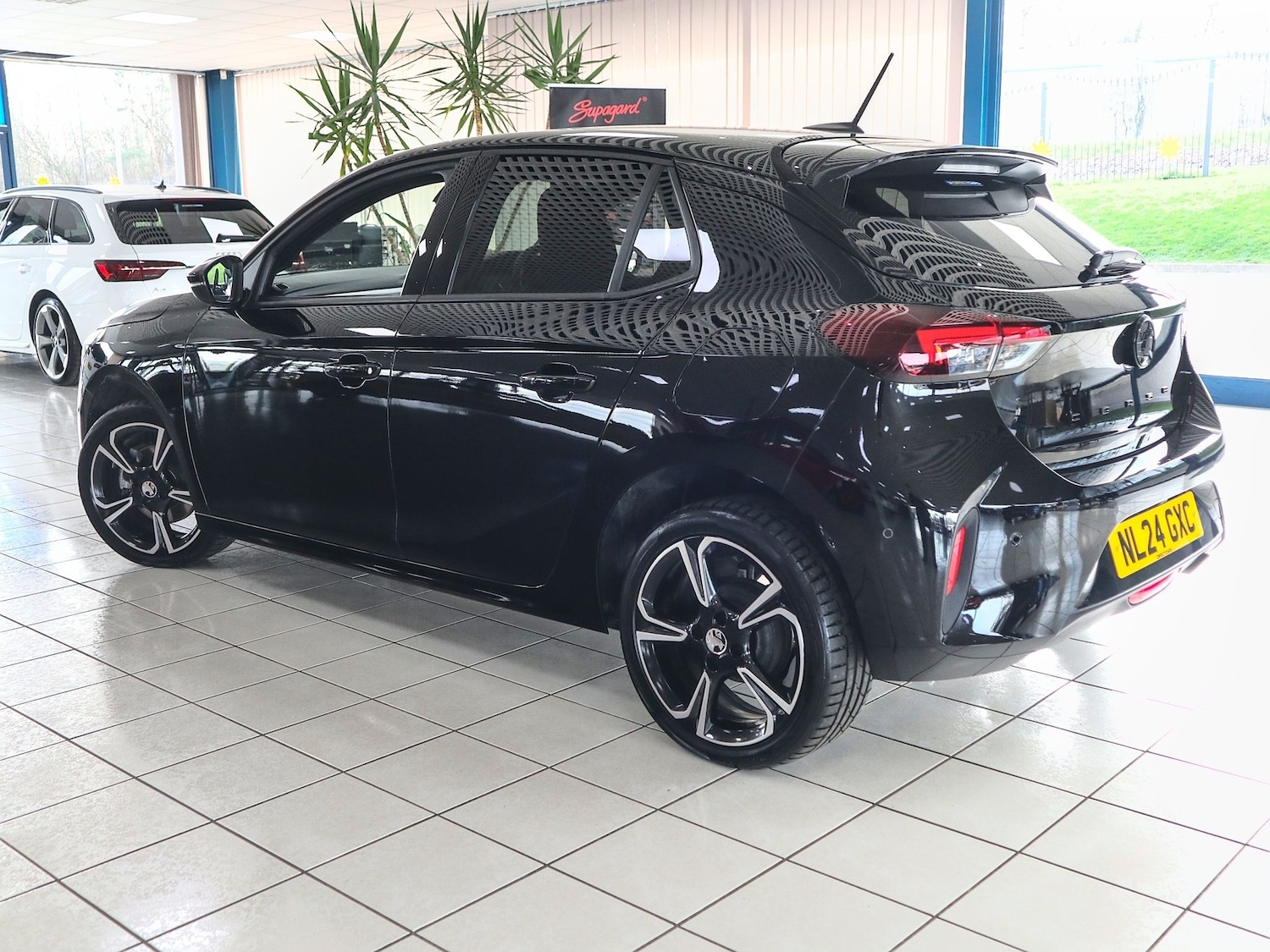 Used Vauxhall Corsa 2024 for sale - 77656519: Photo 2