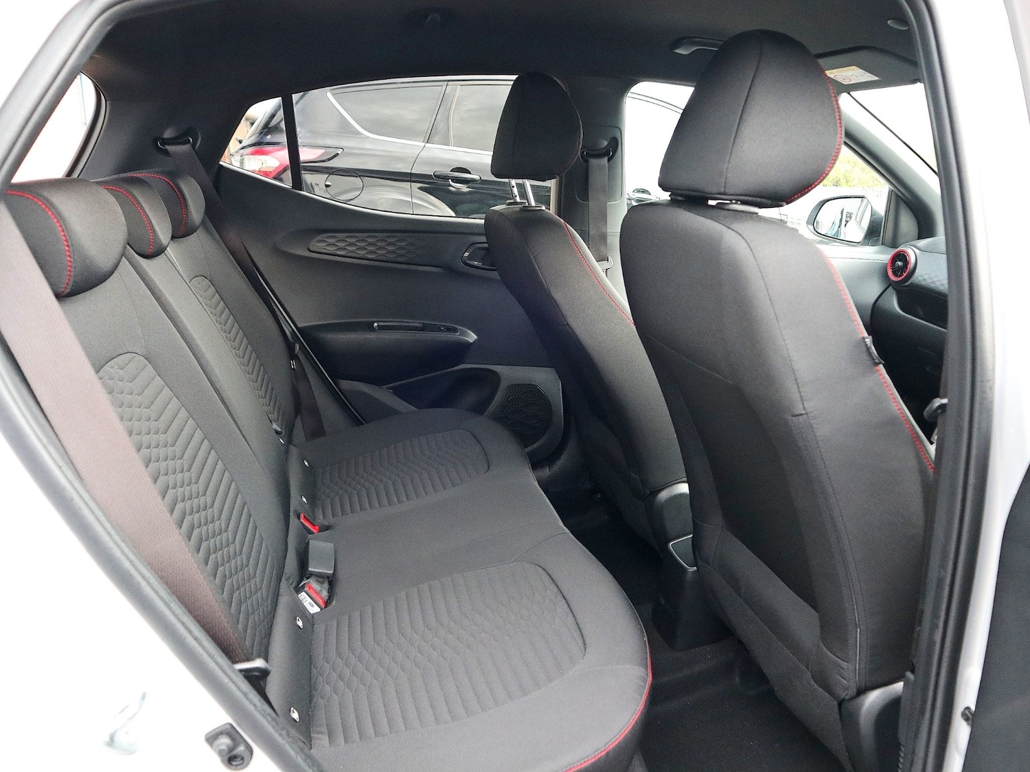 Used Hyundai i10 2024 for sale - 76134570: Photo 4