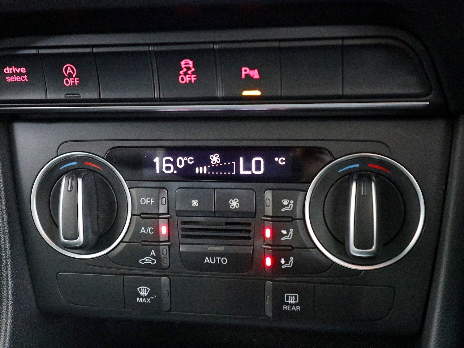 Vehicle 33