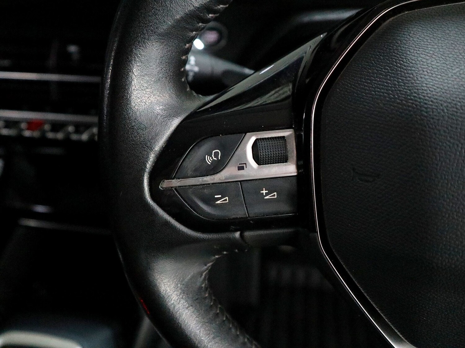 Used Peugeot 2008 2020 for sale - 76821989: Photo 25