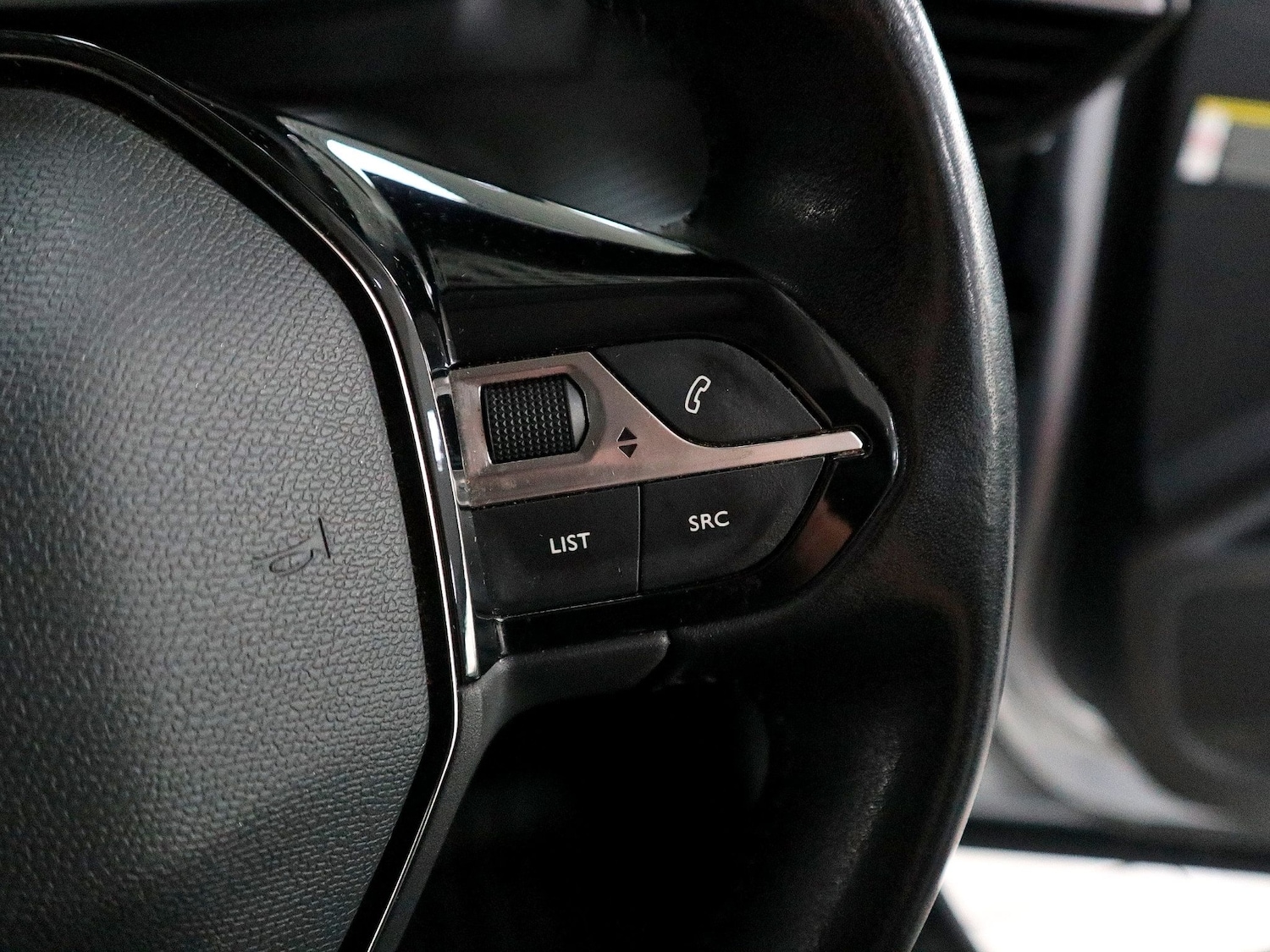 Used Peugeot 2008 2020 for sale - 76821989: Photo 26