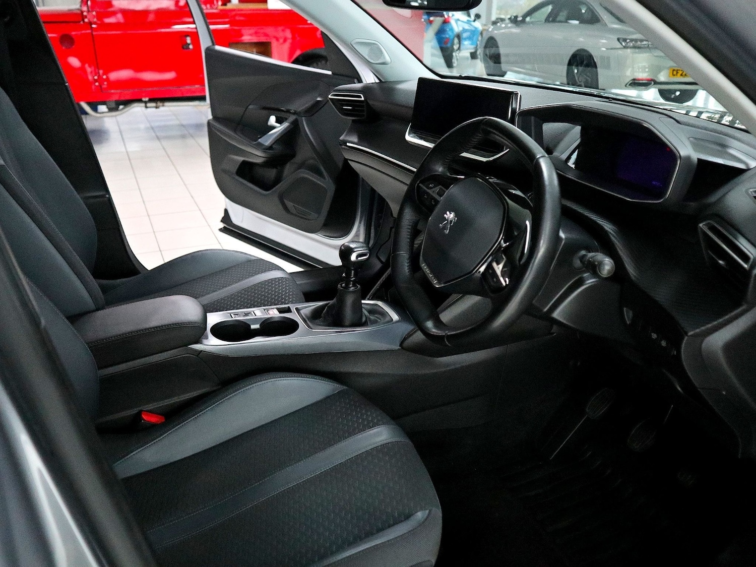 Used Peugeot 2008 2020 for sale - 76821989: Photo 3