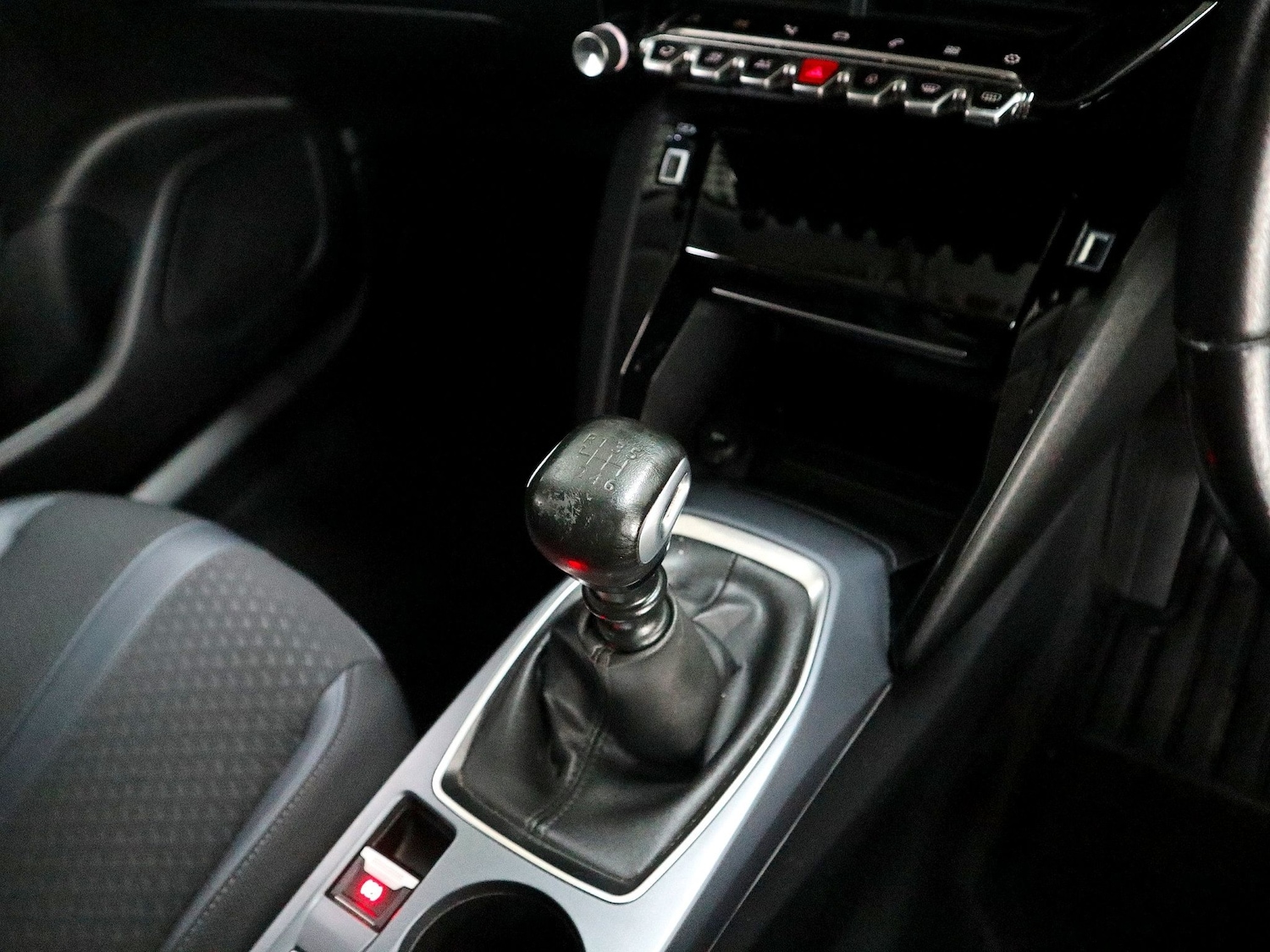 Used Peugeot 2008 2020 for sale - 76821989: Photo 31