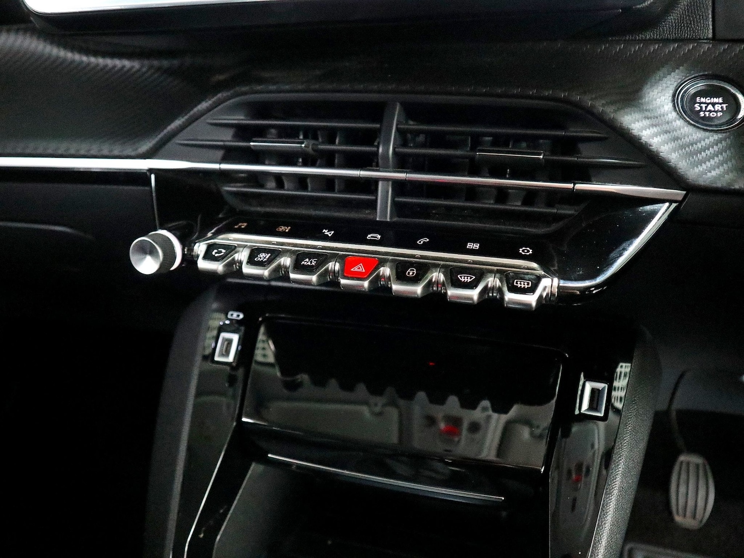 Used Peugeot 2008 2020 for sale - 76821989: Photo 32