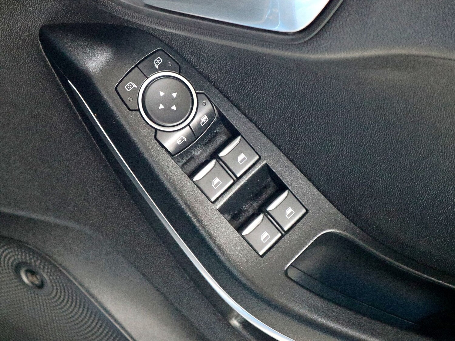 Used Ford Fiesta 2020 for sale - 75656338: Photo 25