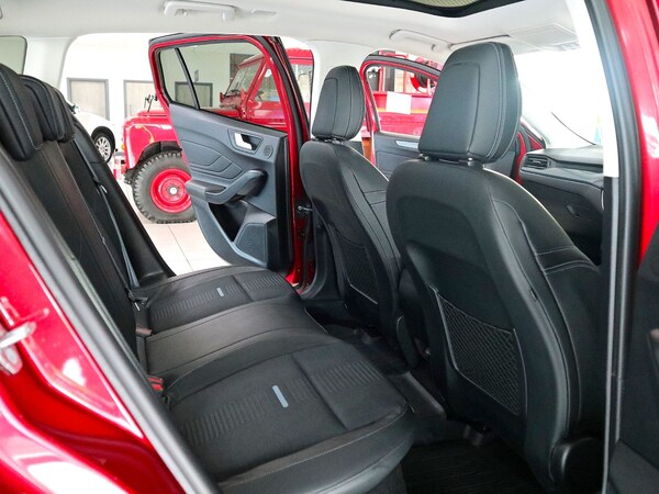 Used Ford Focus 2019 for sale - 76082899: Photo 16