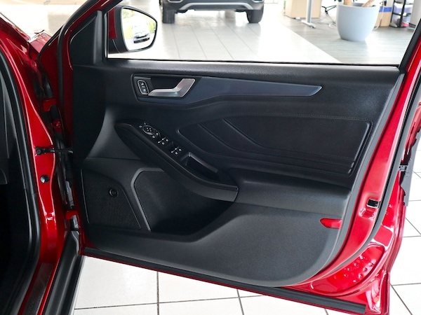 Used Ford Focus 2019 for sale - 76082899: Photo 23
