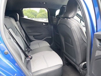 Used Renault Clio 2024 for sale - 79105440: Photo