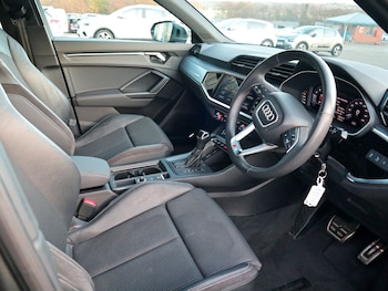 Used Audi Q3 2019 for sale - 76571313: Photo