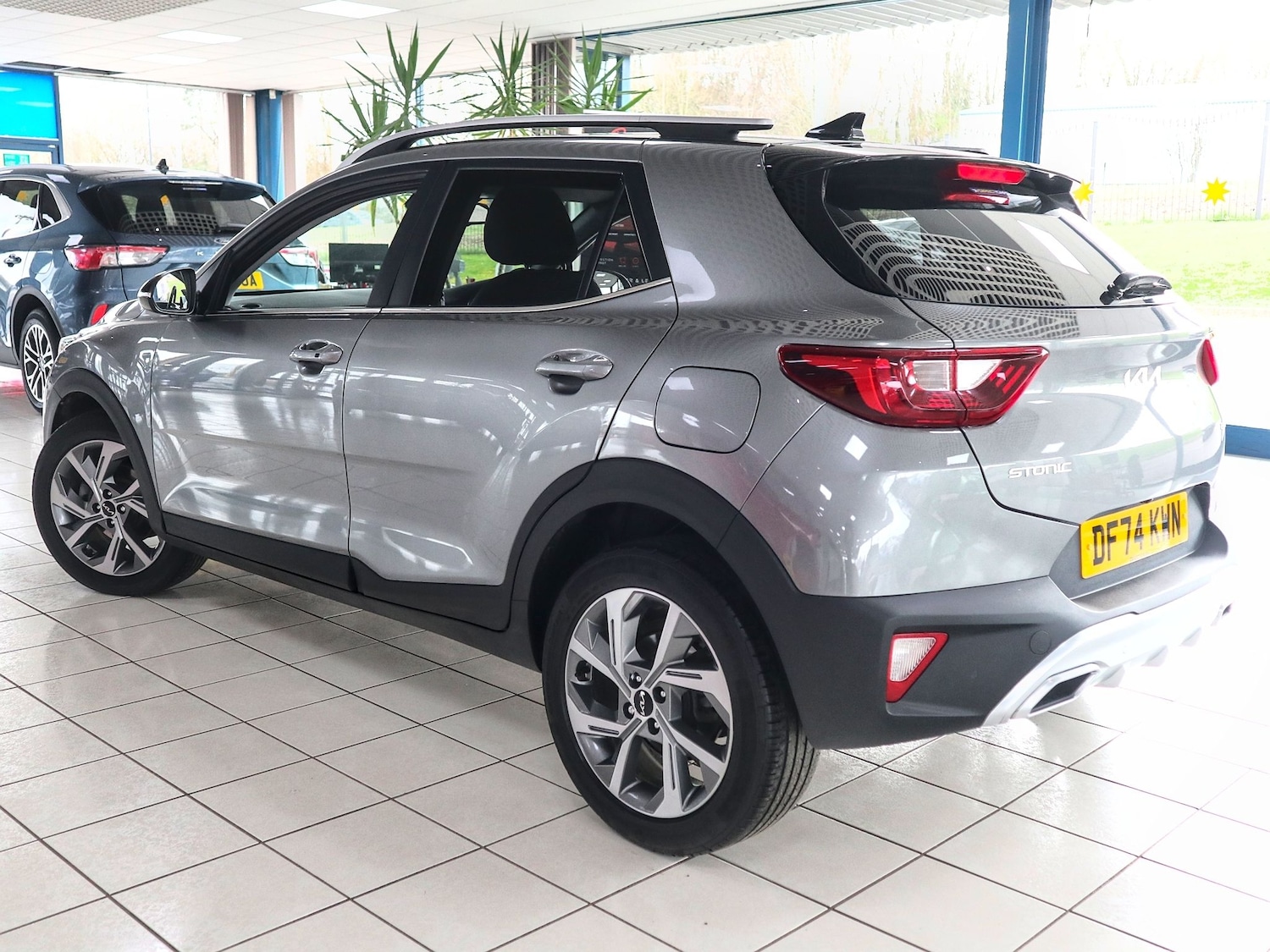 Used Kia Stonic 2024 for sale - 77906841: Photo 2