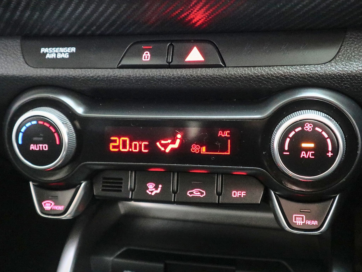 Used Kia Stonic 2024 for sale - 77906841: Photo 36