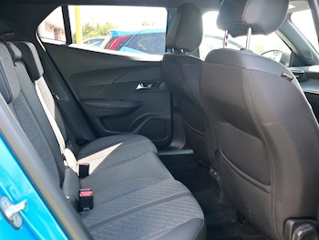 Used Peugeot 2008 2024 for sale - 79302509: Photo