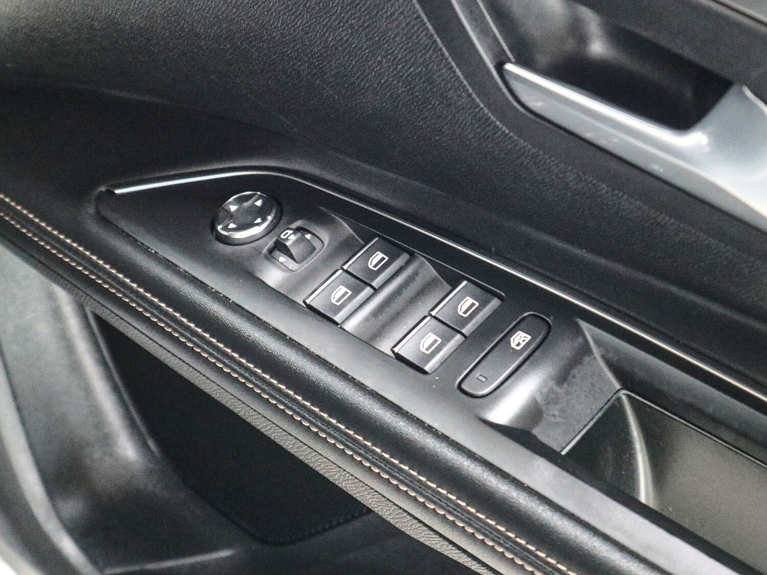 Used Peugeot 5008 2022 for sale - 77289383: Photo 29