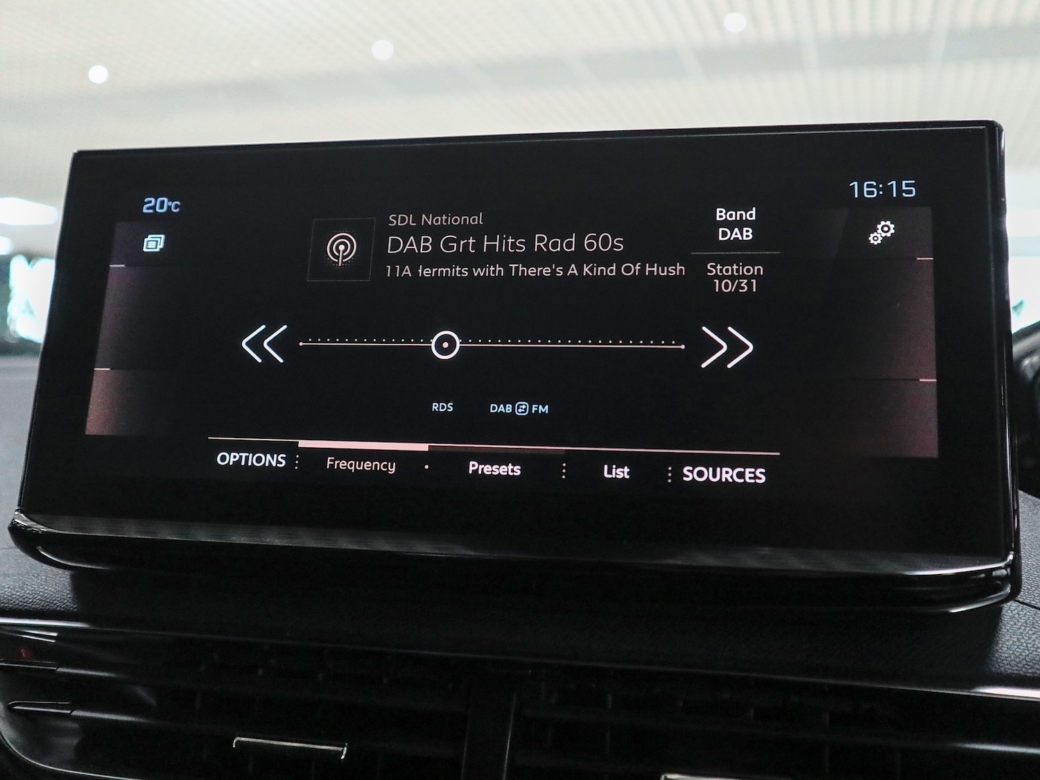 Used Peugeot 5008 2022 for sale - 77289383: Photo 32