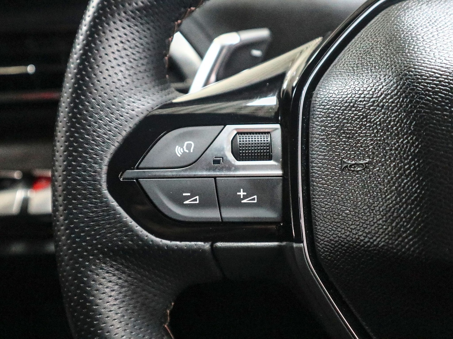 Used Peugeot 5008 2022 for sale - 77289383: Photo 42