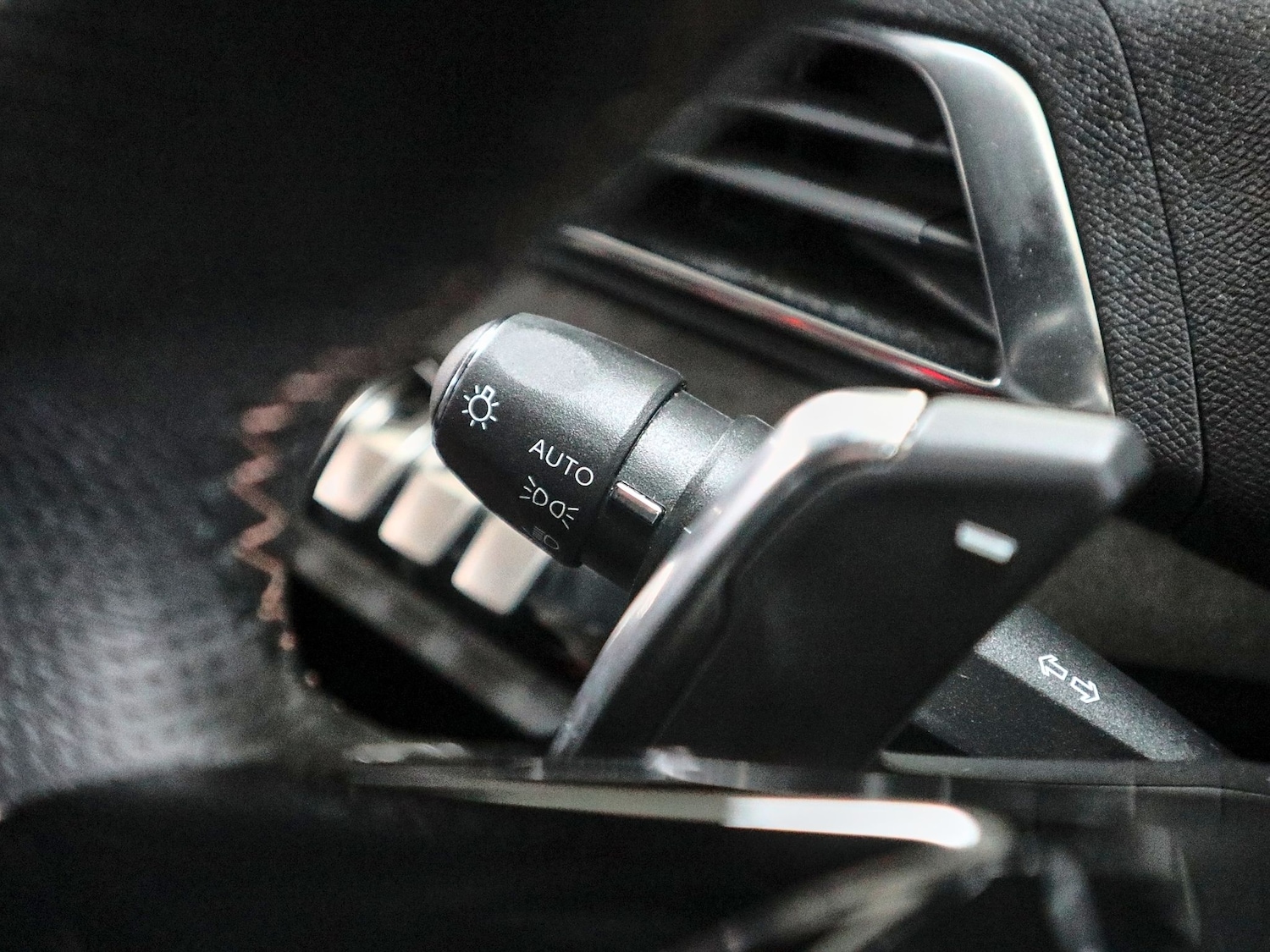 Used Peugeot 5008 2022 for sale - 77289383: Photo 43