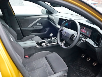 Used Vauxhall Astra 2023 for sale - 76511069: Photo