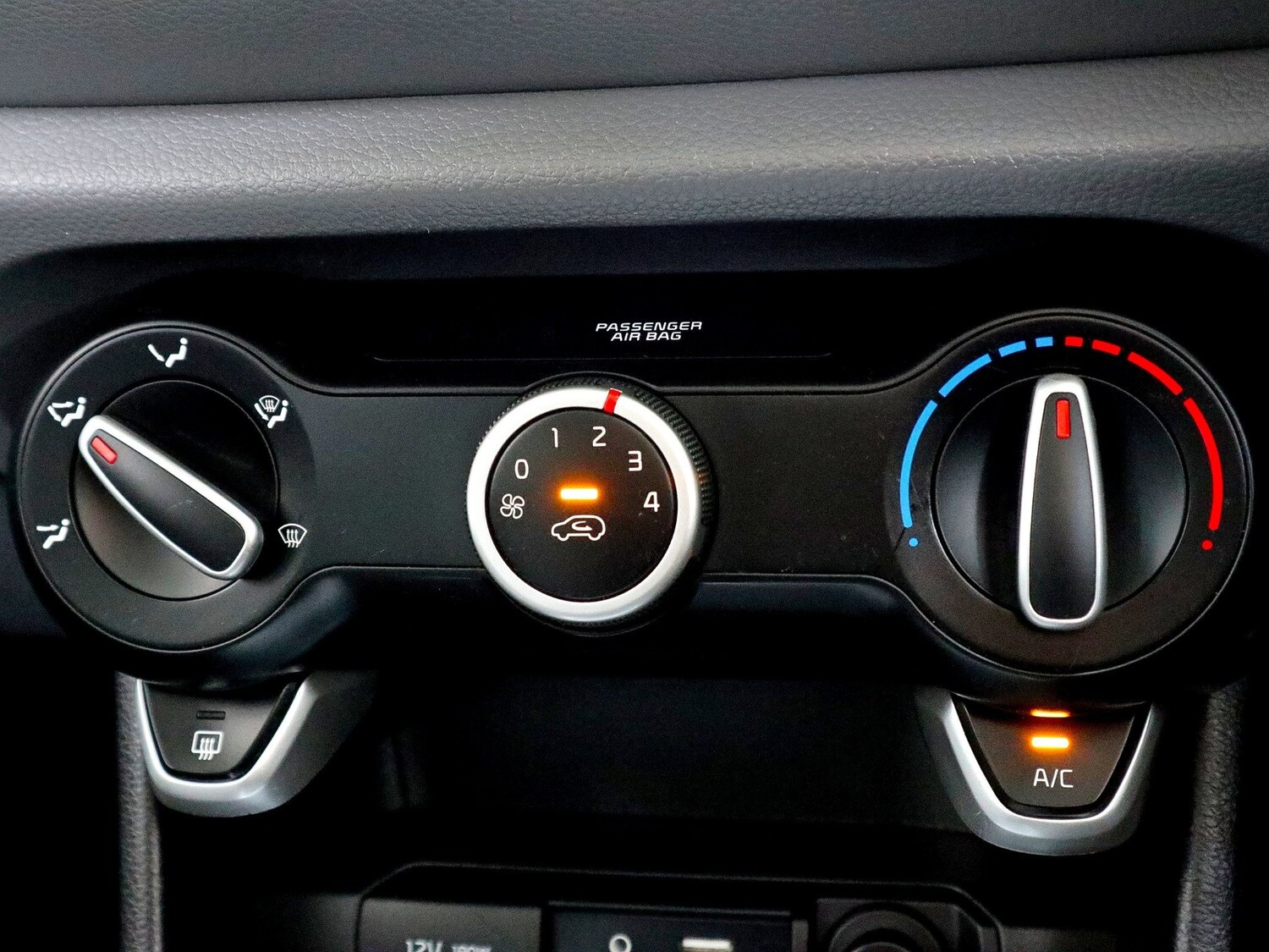 Used Kia Picanto 2019 for sale - 76258074: Photo 32