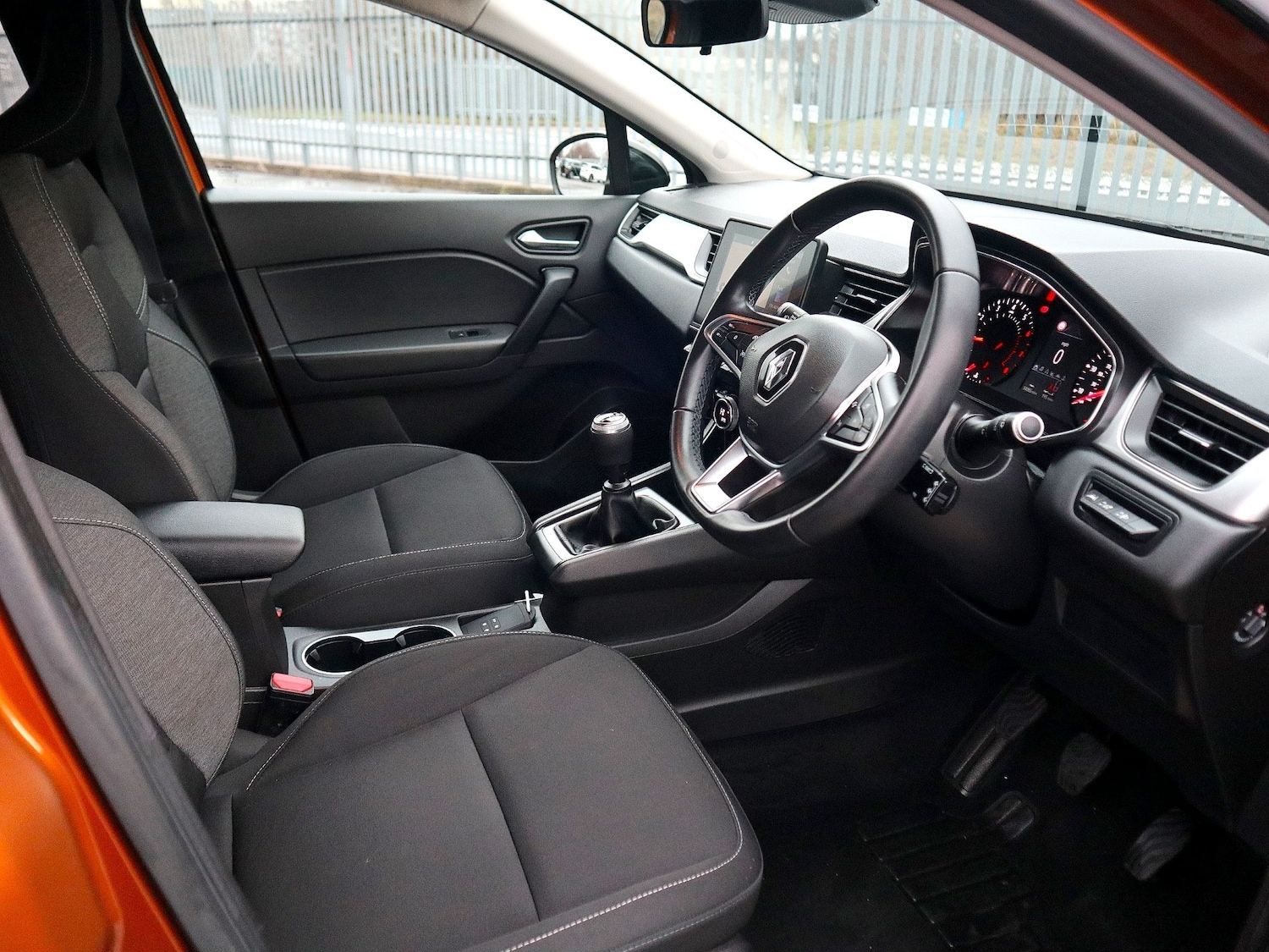 Used Renault Captur 2020 for sale - 77154622: Photo 3