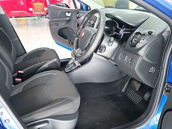 Used Renault Clio 2019 for sale - 75644574: Photo