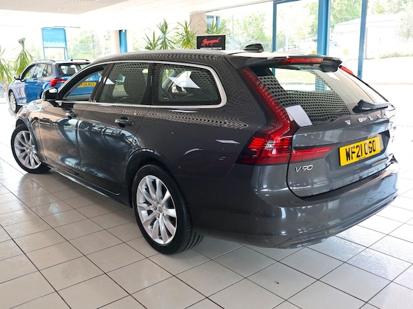 Used Volvo V90 2021 for sale - 74407062: Photo 2