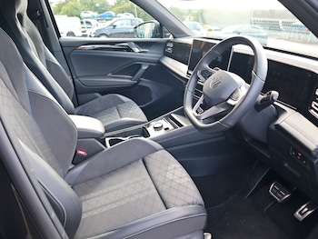 Used Volkswagen Tiguan 2024 for sale - 78945345: Photo