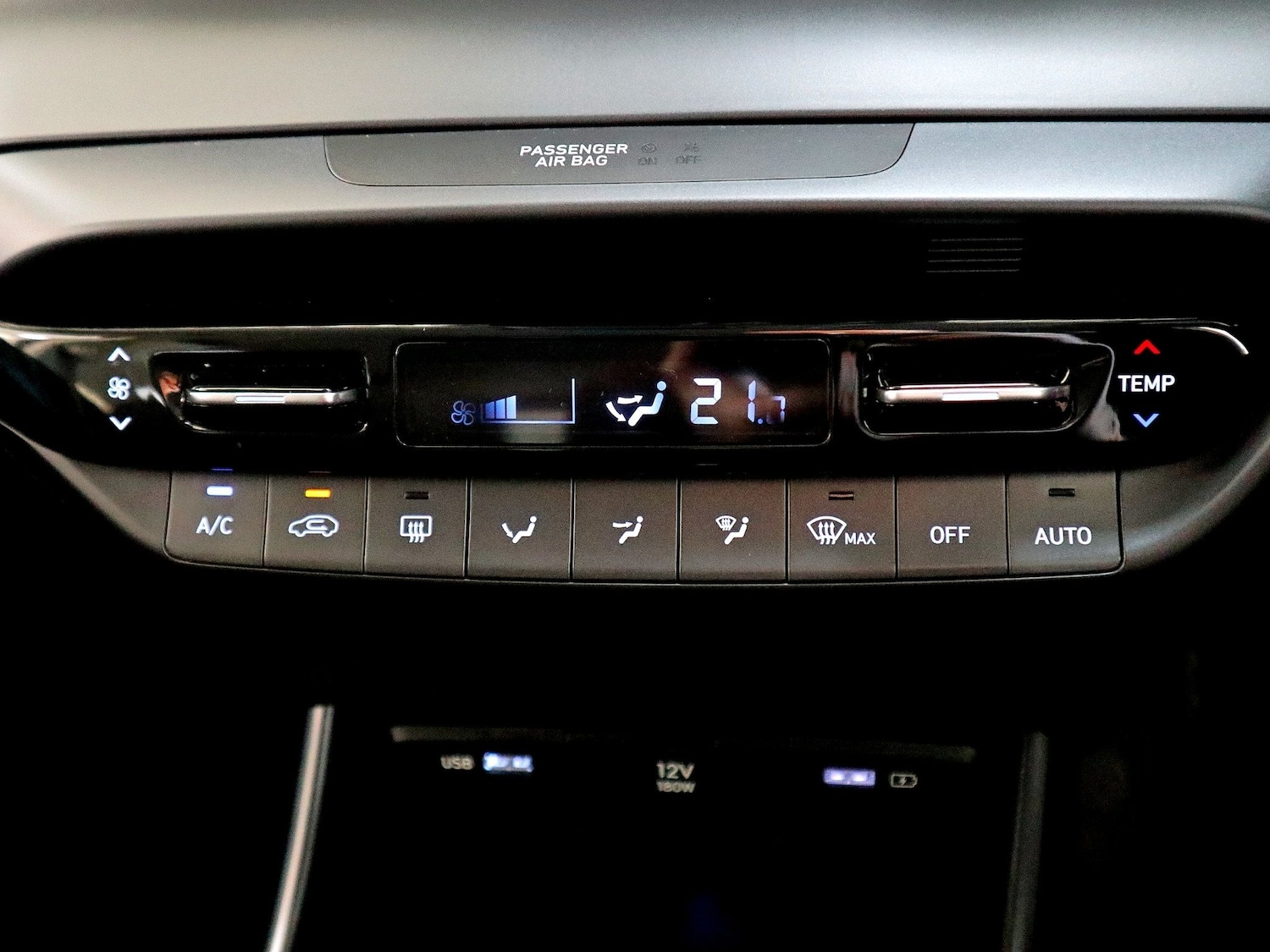 Used Hyundai BAYON 2022 for sale - 76583395: Photo 33