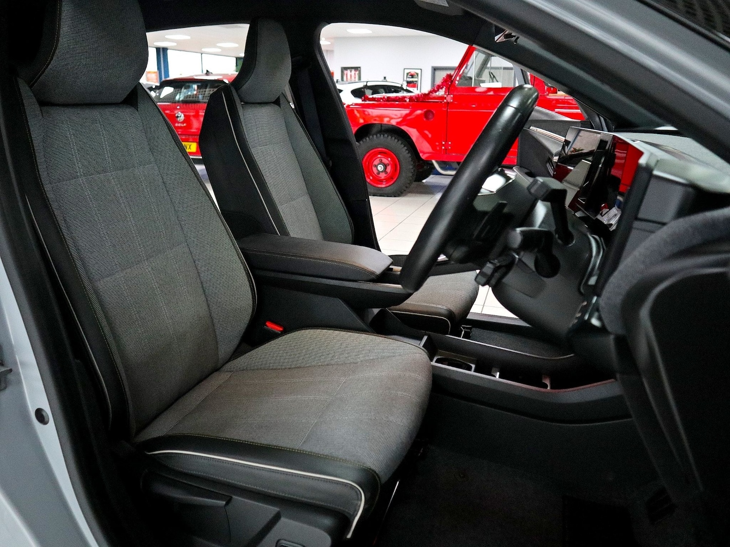 Used Renault Megane 2023 for sale - 77008427: Photo 18