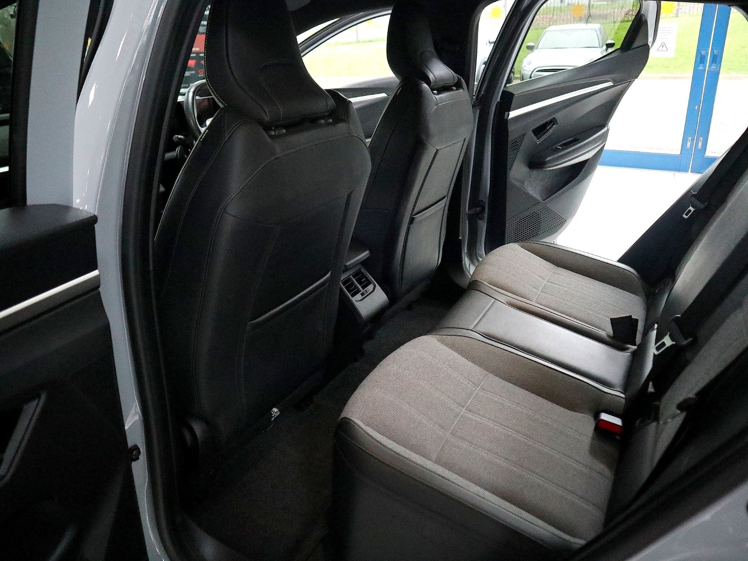 Used Renault Megane 2023 for sale - 77008427: Photo 21