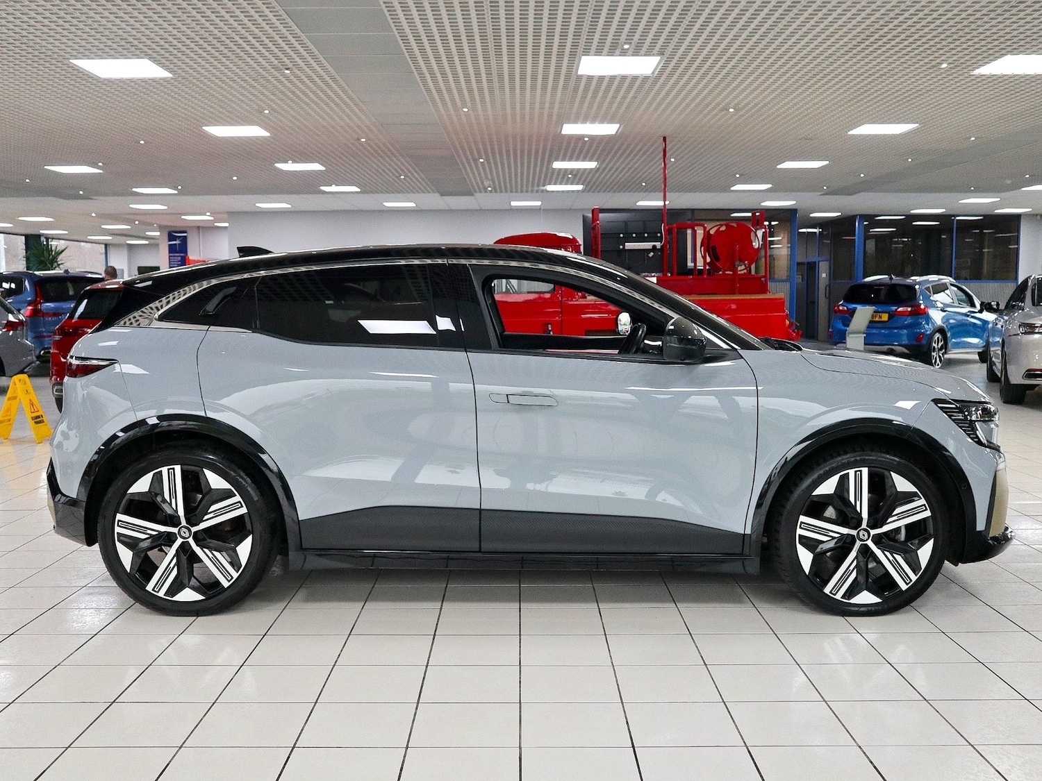 Used Renault Megane 2023 for sale - 77008427: Photo 6