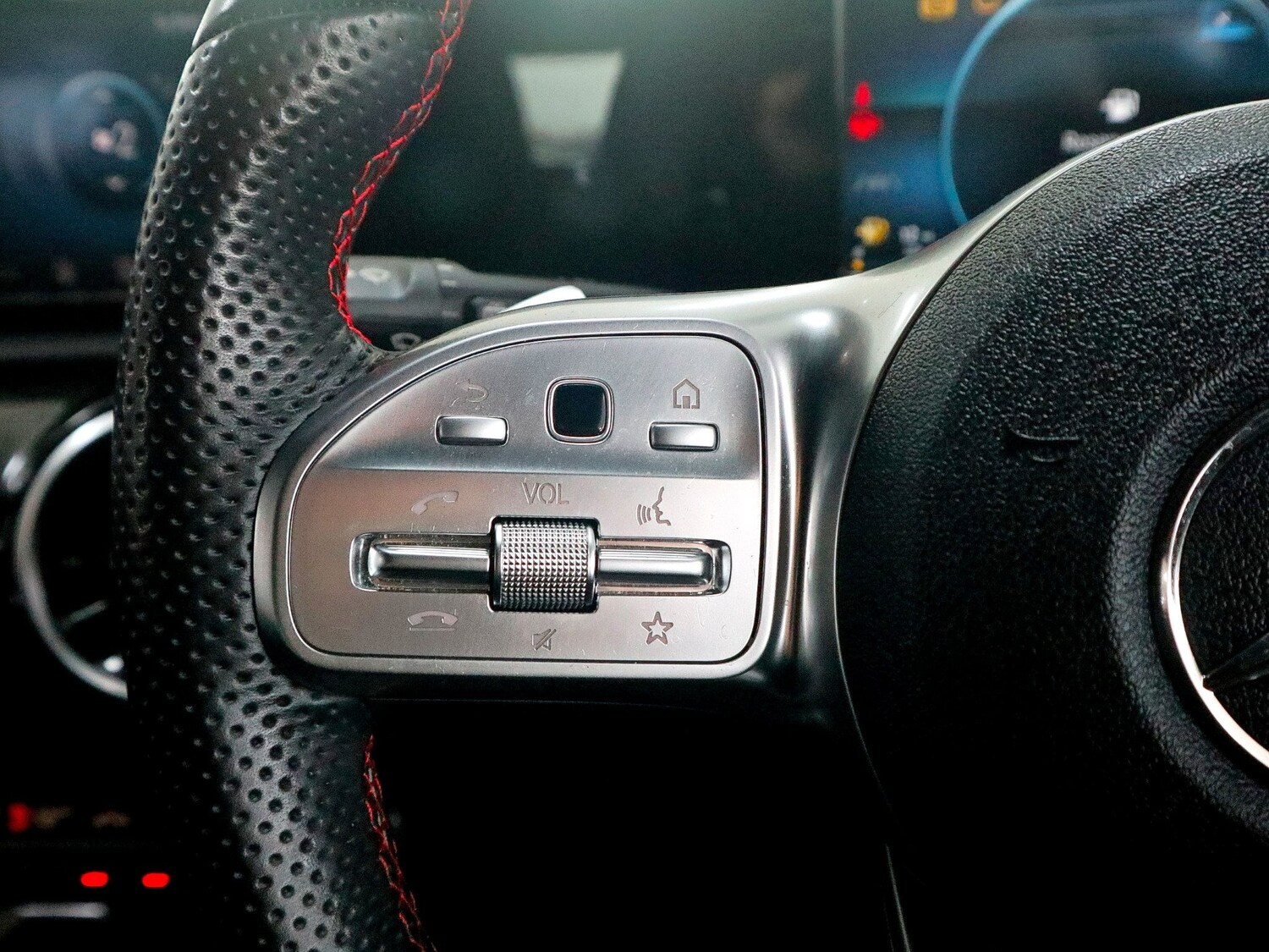 Used Mercedes-Benz A-Class 2020 for sale - 76369502: Photo 40