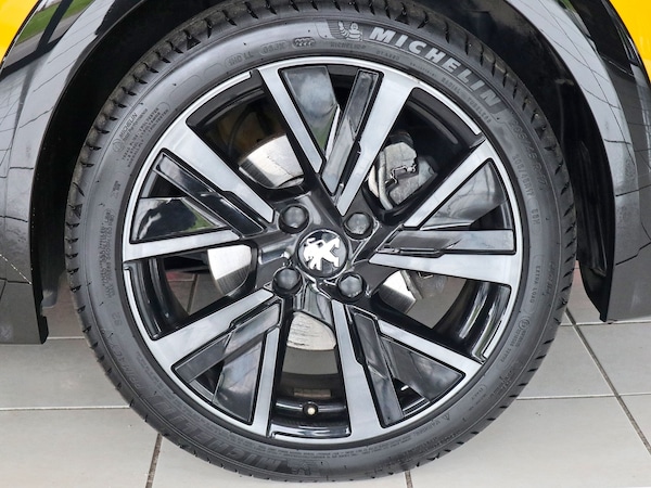 Used Peugeot 208 2023 for sale - 75530302: Photo 17