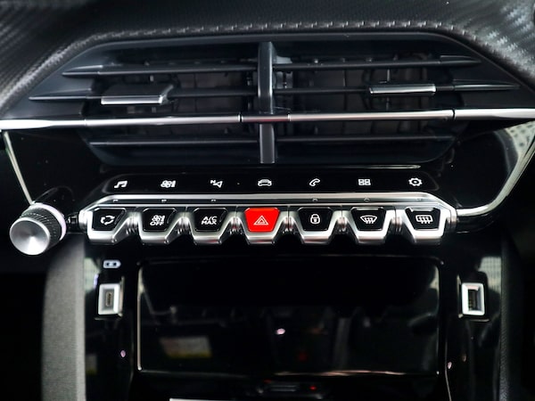 Used Peugeot 208 2023 for sale - 75530302: Photo 26