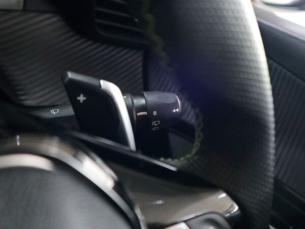Used Peugeot 208 2023 for sale - 75530302: Photo 38