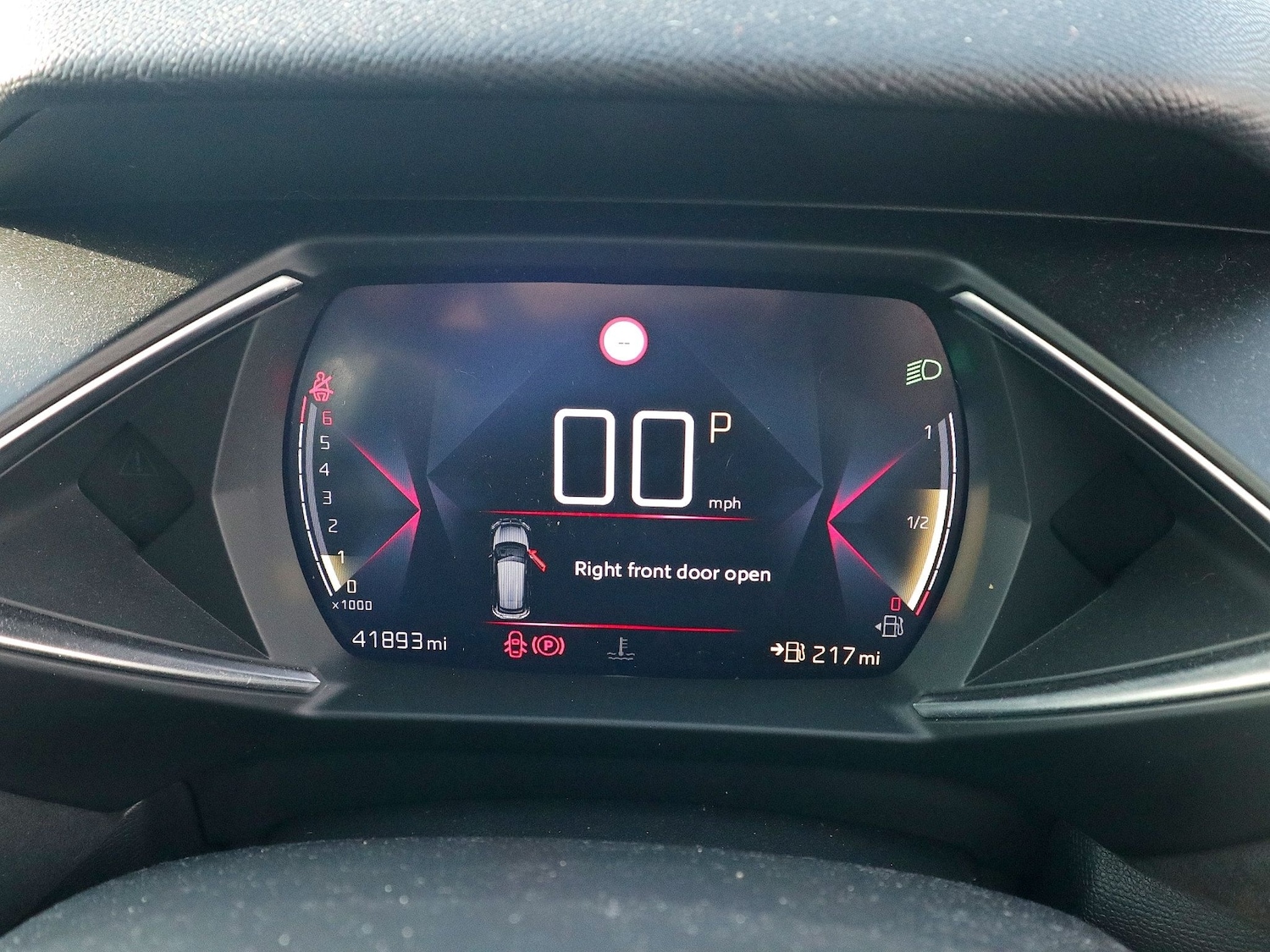 Used DS Automobiles DS 3 Crossback 2021 for sale - 76407680: Photo 7