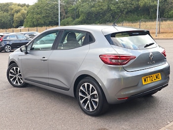 Used Renault Clio 2022 for sale - 79463789: Photo