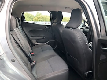 Used Renault Clio 2022 for sale - 79463789: Photo