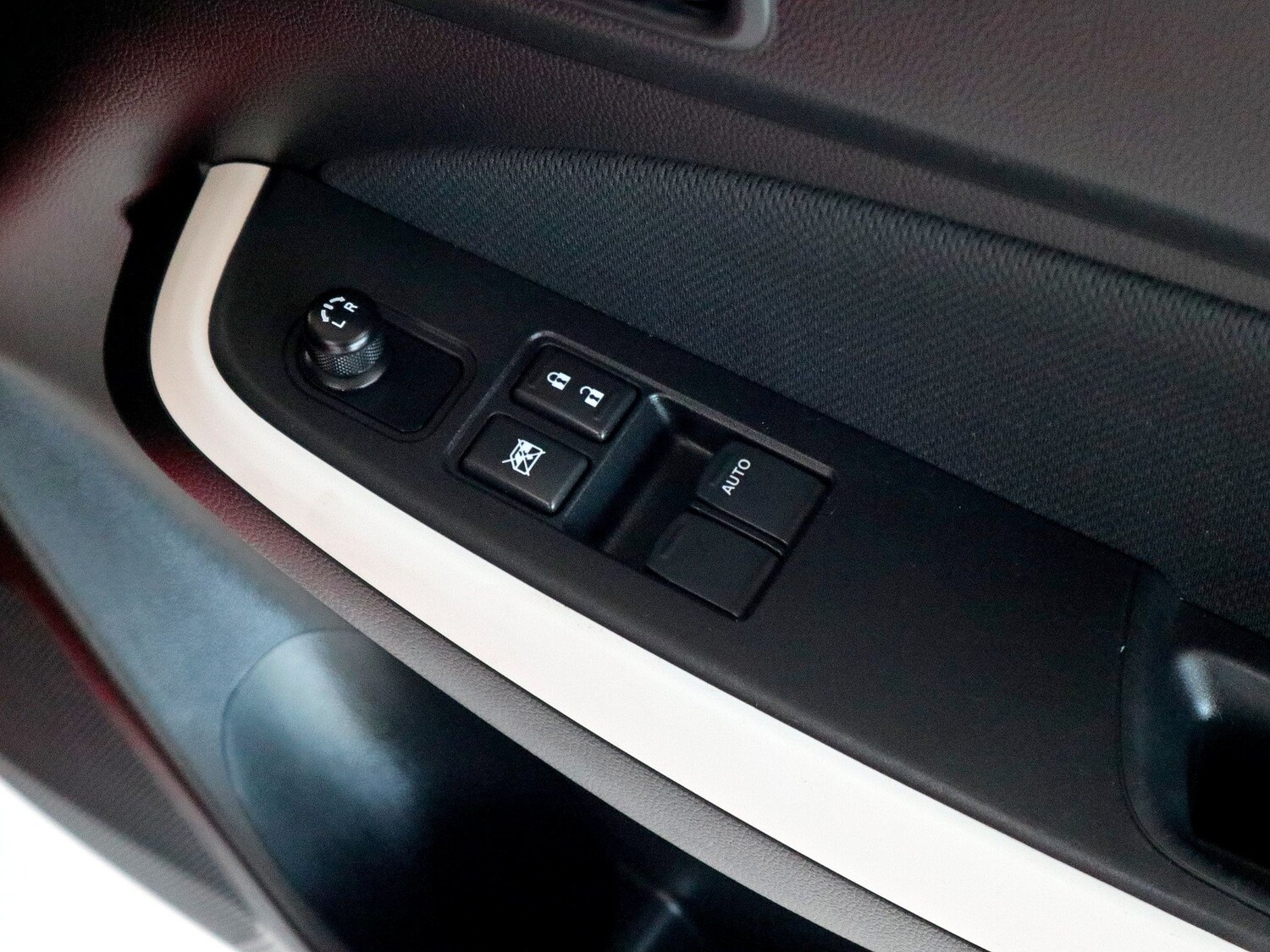 Used Suzuki Swift 2023 for sale - 76407677: Photo 25