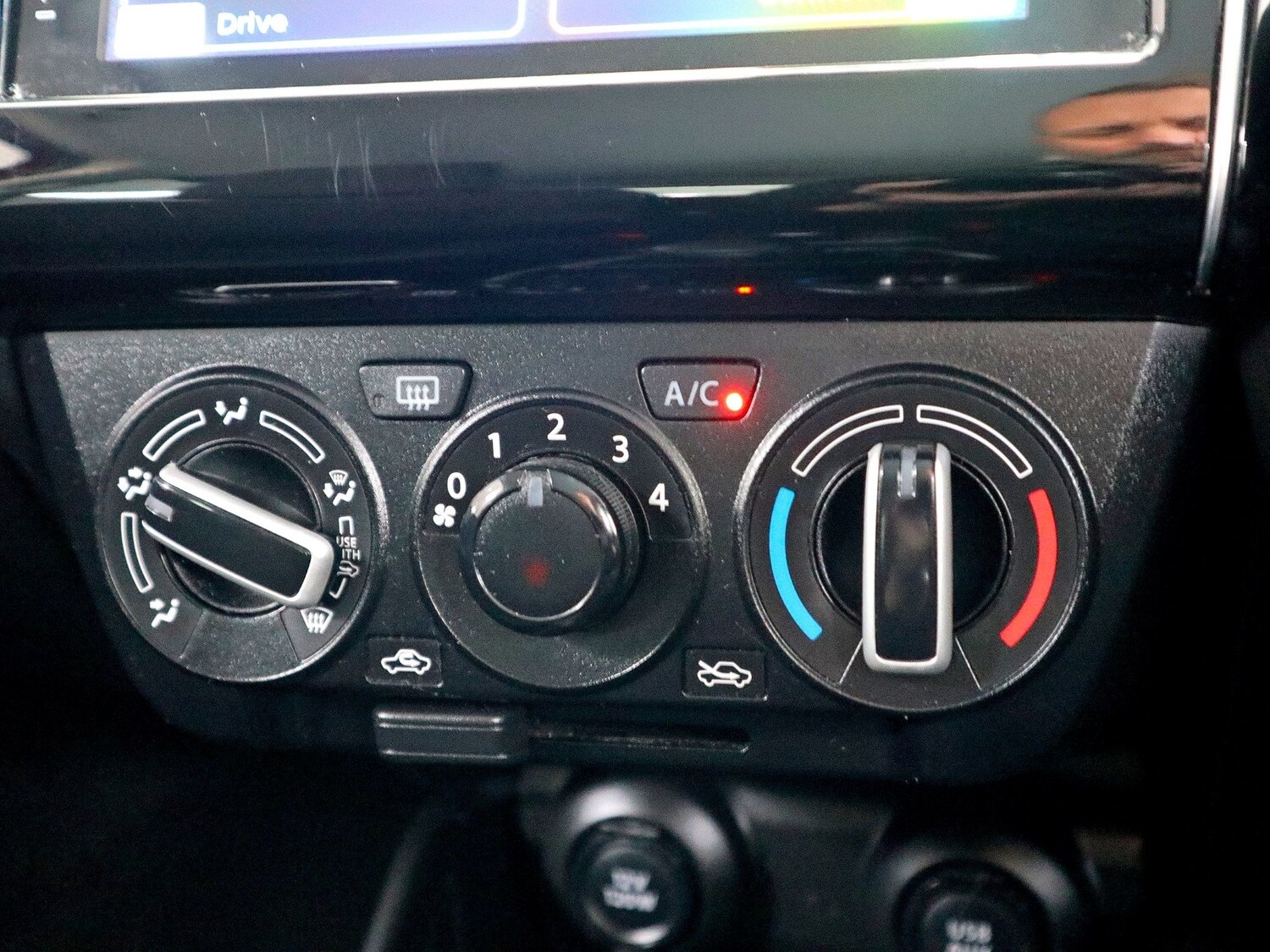 Used Suzuki Swift 2023 for sale - 76407677: Photo 34