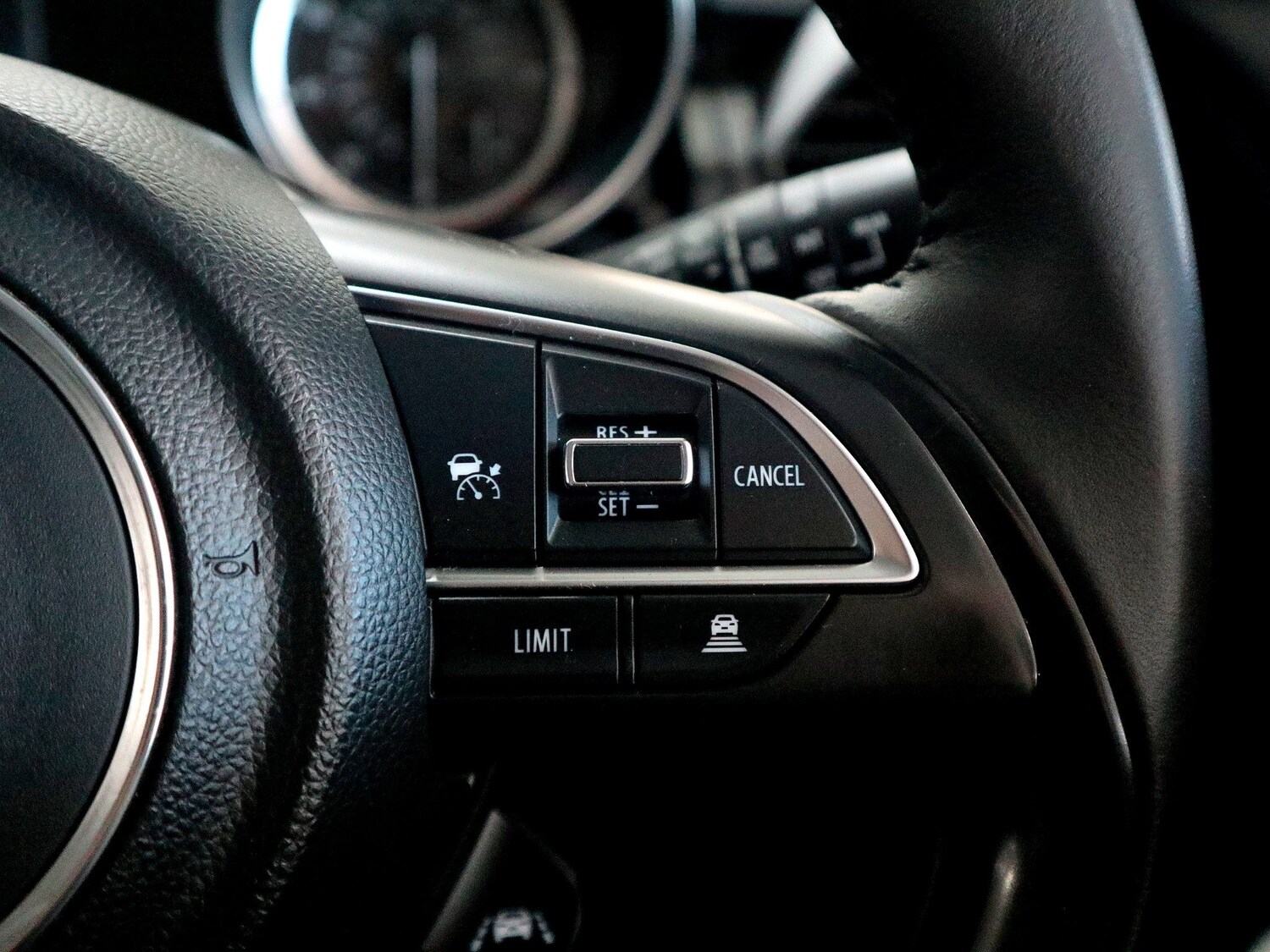 Used Suzuki Swift 2023 for sale - 76407677: Photo 39