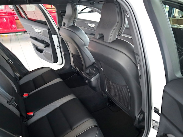 Used Volvo V60 2021 for sale - 75079982: Photo 18