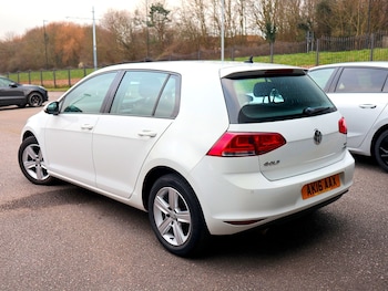 Used Volkswagen Golf 2016 for sale - 77807402: Photo