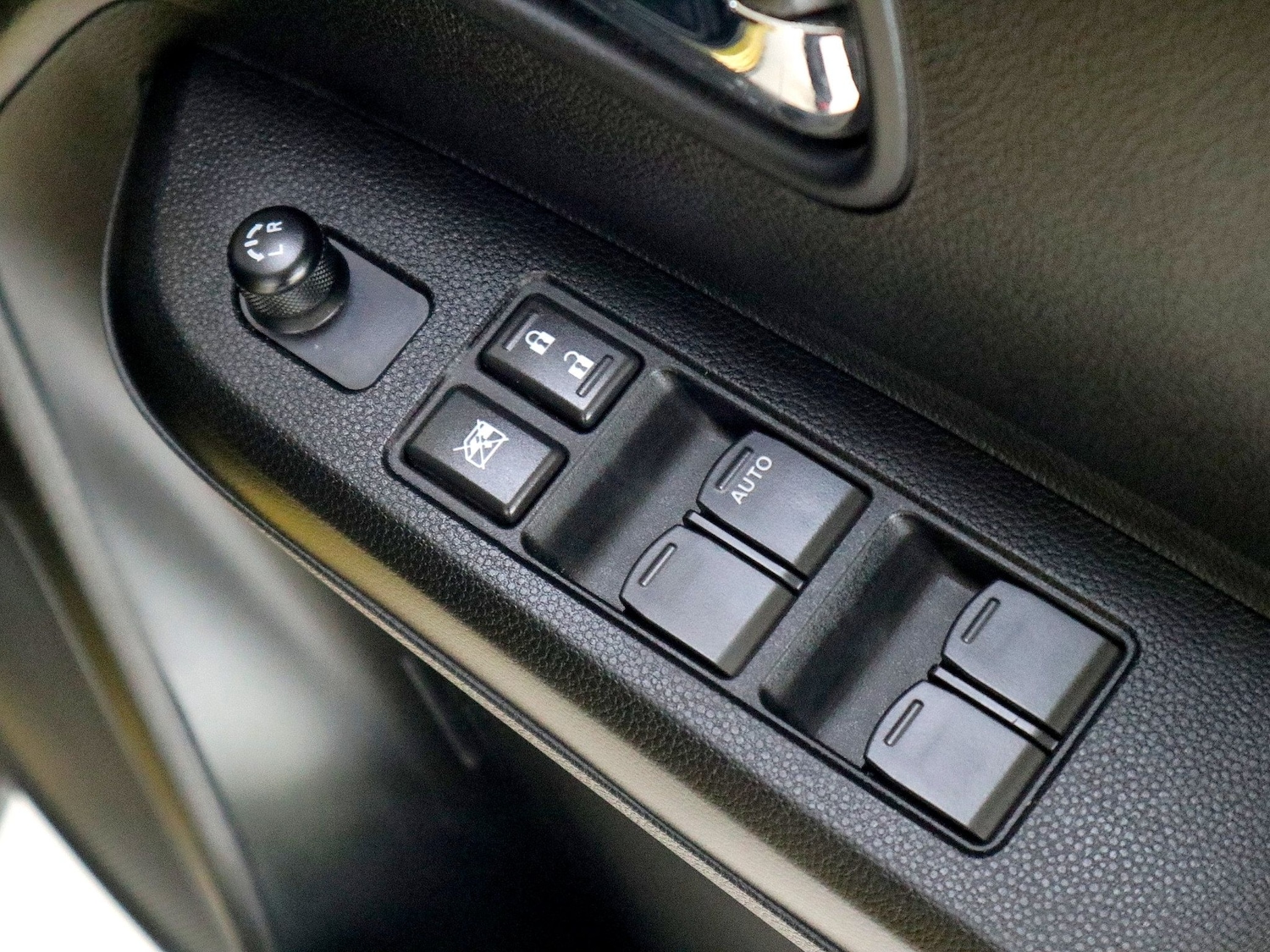 Used Suzuki Ignis 2021 for sale - 76325061: Photo 25