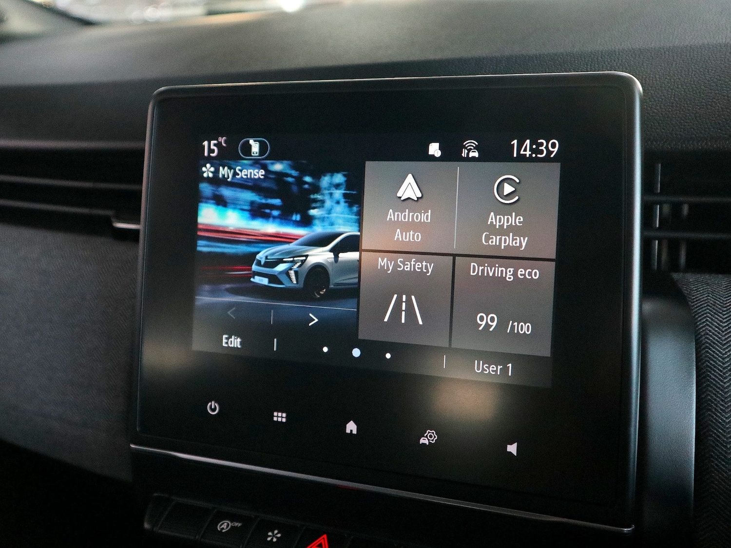 Used Renault Clio 2025 for sale - 76656409: Photo 30